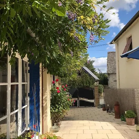 Les Glycines Javron-Les-Chapelles