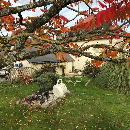 Les Glycines 3* Javron-Les-Chapelles