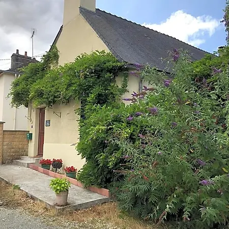 Les Glycines 3* Javron-Les-Chapelles